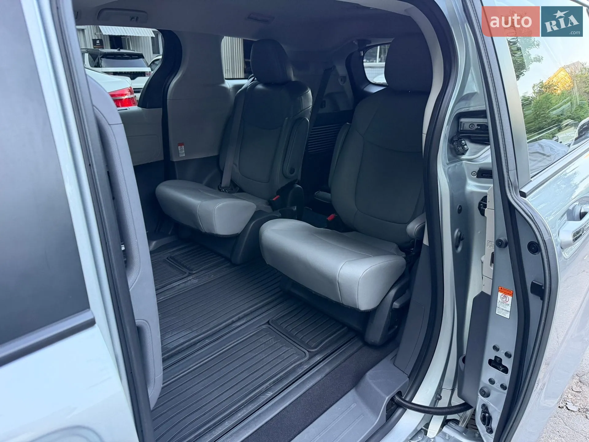 2023 Toyota Sienna - мініатюра 24