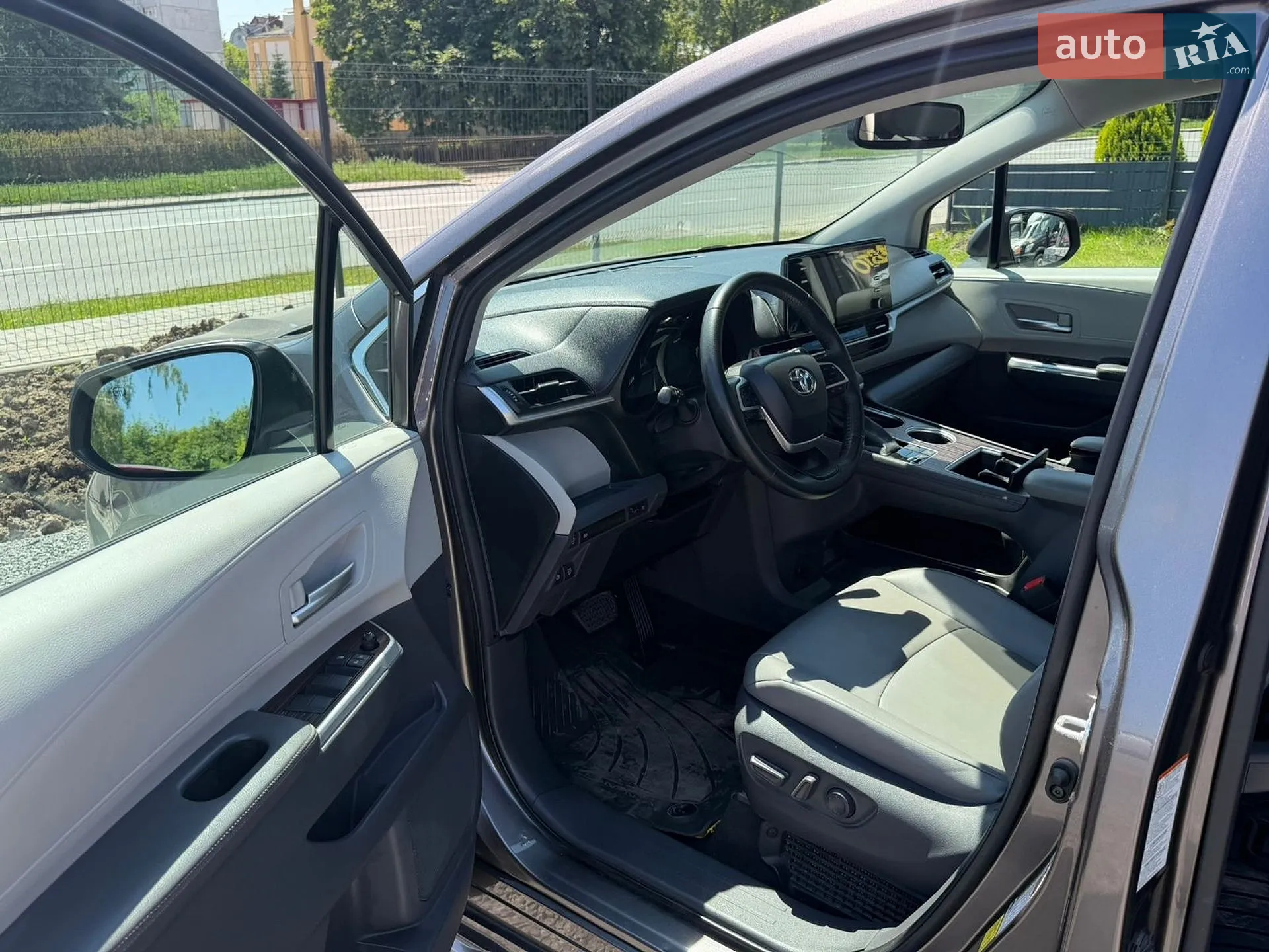 2021 Toyota Sienna - мініатюра 18