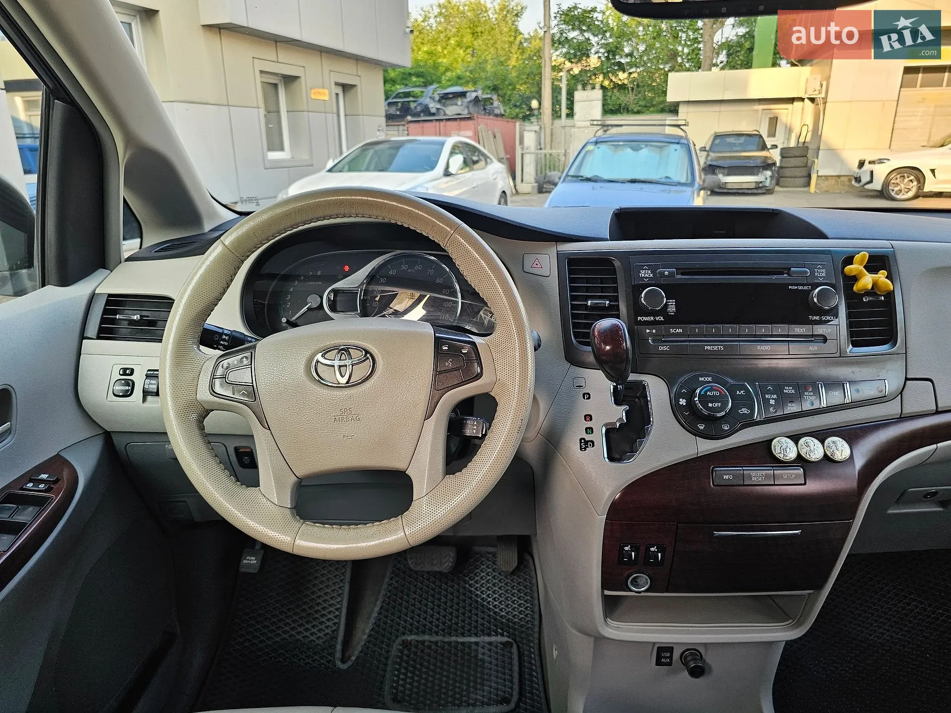 2013 Toyota Sienna - мініатюра 21