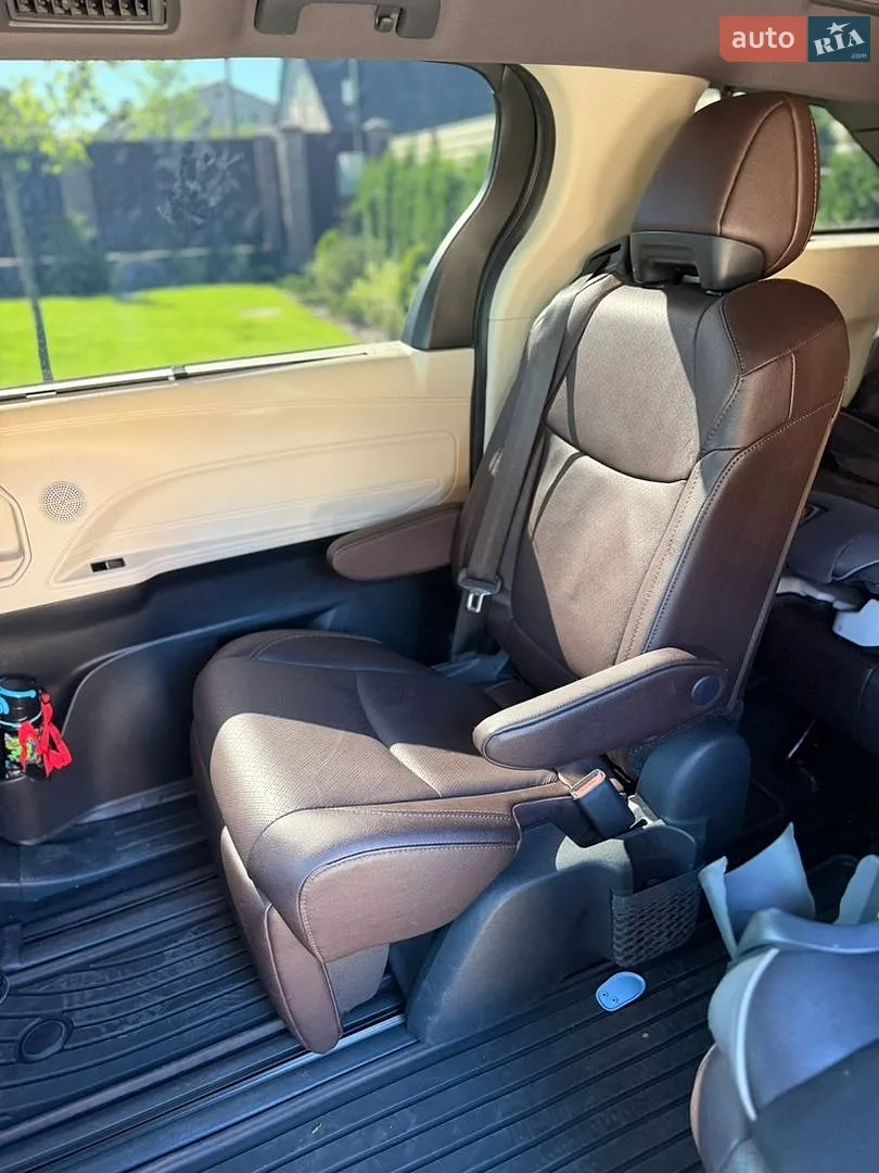 2023 Toyota Sienna - мініатюра 14