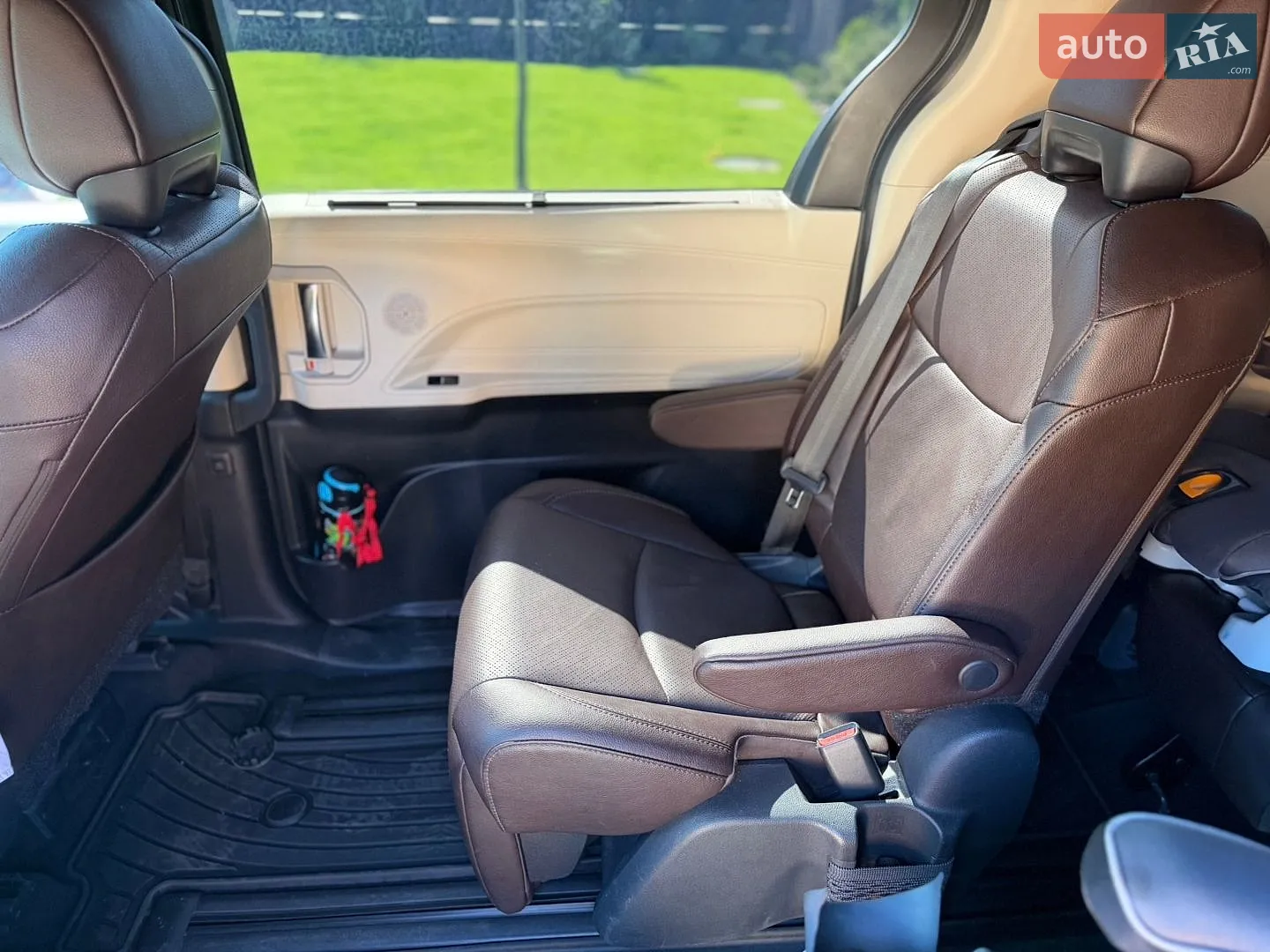 2023 Toyota Sienna - мініатюра 11
