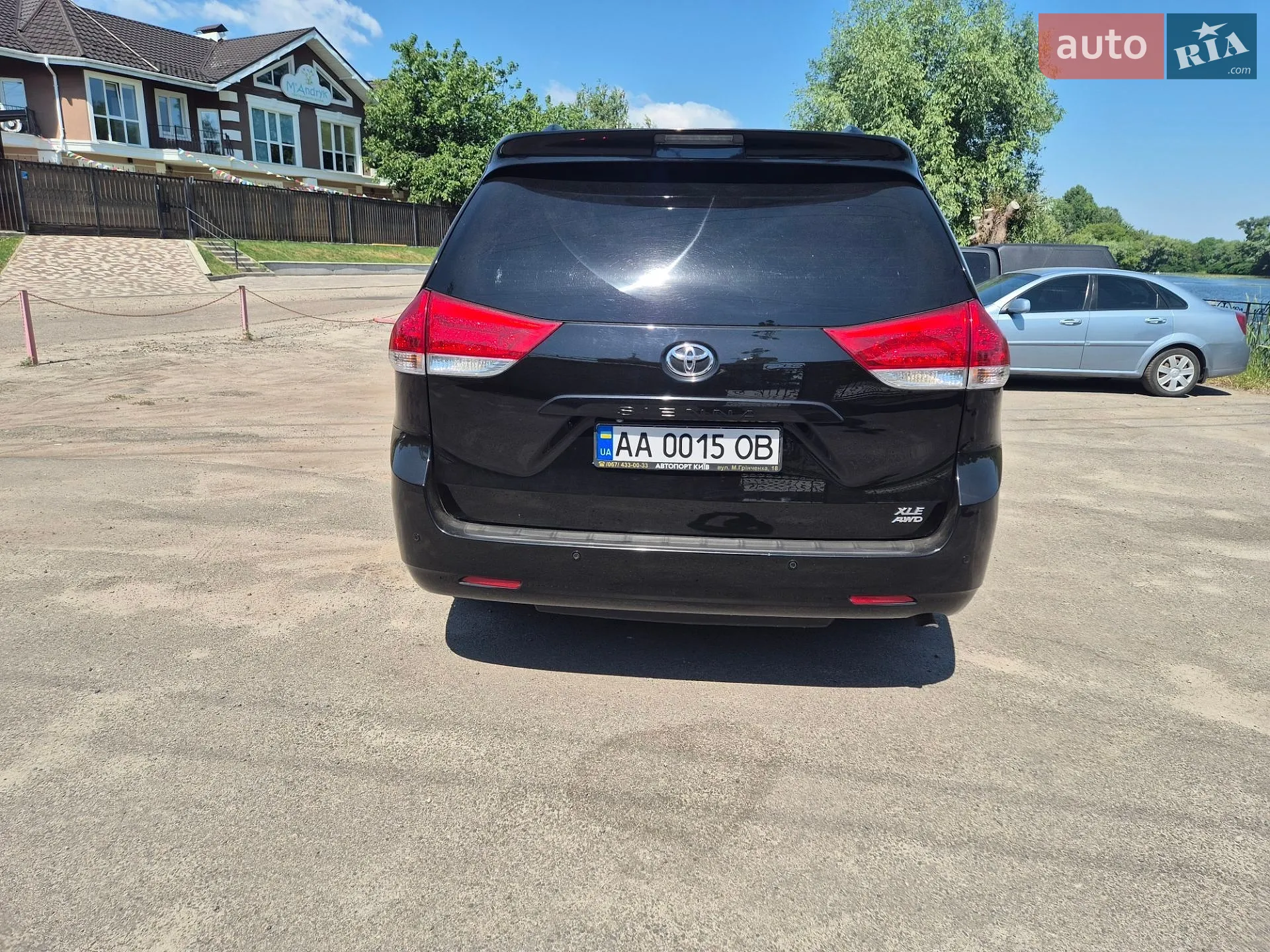2012 Toyota Sienna - мініатюра 7