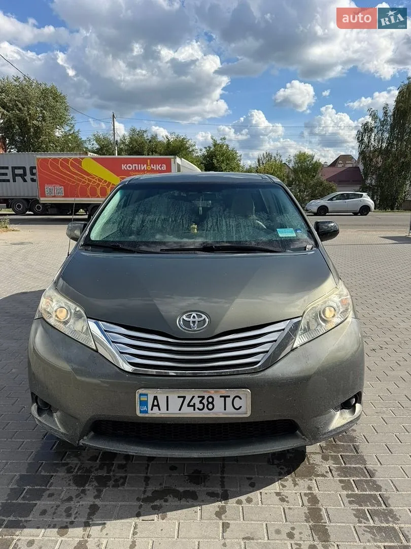 2012 Toyota Sienna - мініатюра 2