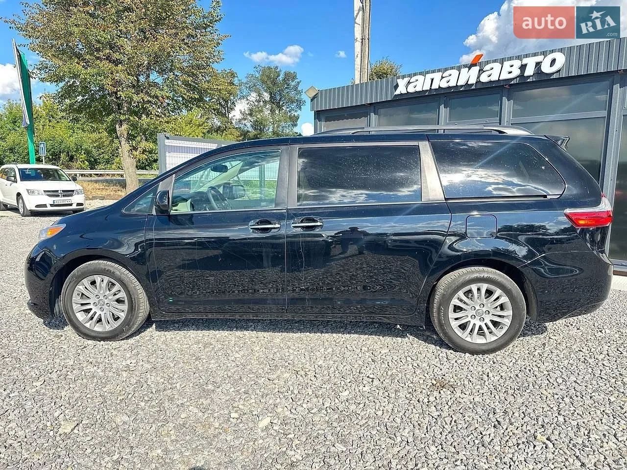 2017 Toyota Sienna - мініатюра 8