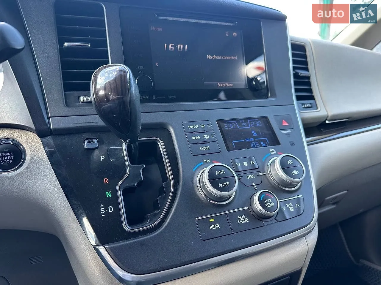 2017 Toyota Sienna - мініатюра 15