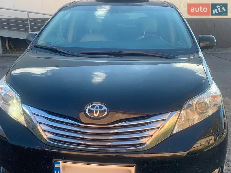 Toyota Sienna