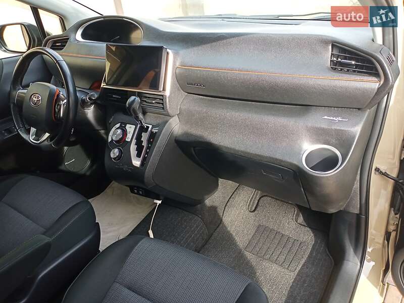 Минивэн Toyota Sienta 2018 в Одессе фото 58 Минивэн Toyota Sienta 2018 в Одессе