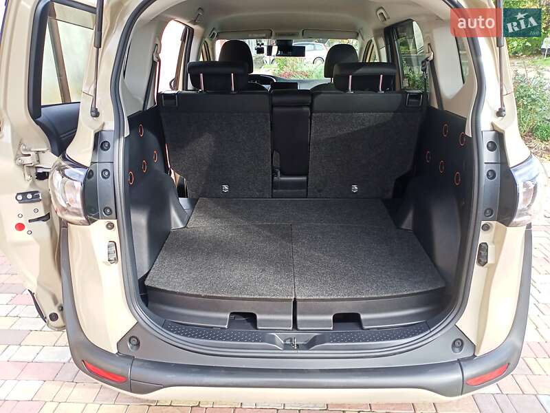 Минивэн Toyota Sienta 2018 в Одессе фото 72 Минивэн Toyota Sienta 2018 в Одессе