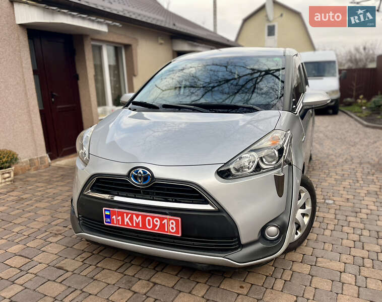 Минивэн Toyota Sienta 2018 в Белой Церкви