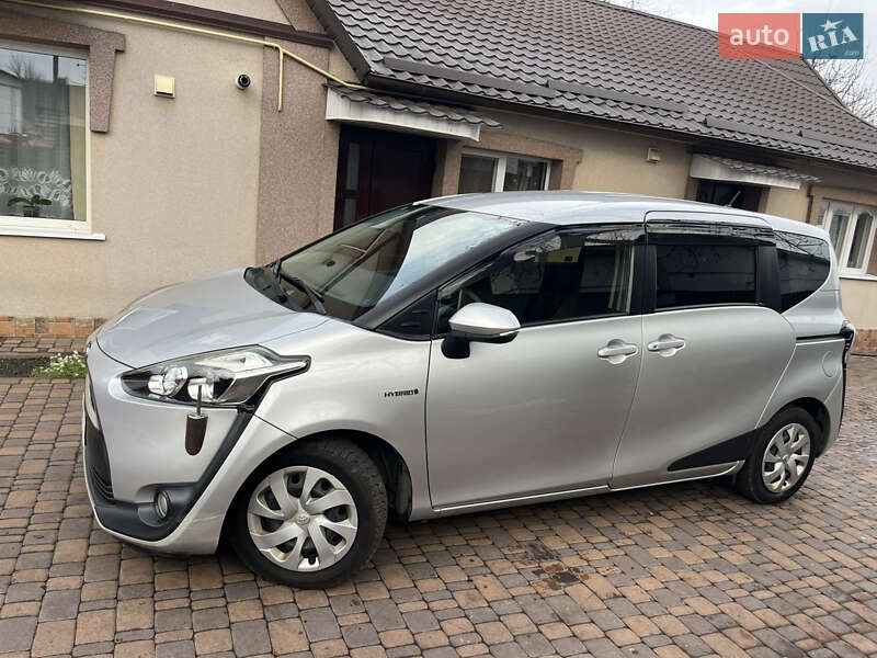 Минивэн Toyota Sienta 2018 в Белой Церкви