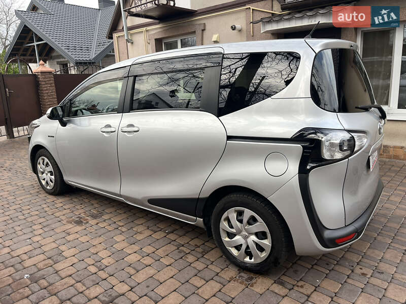 Минивэн Toyota Sienta 2018 в Белой Церкви