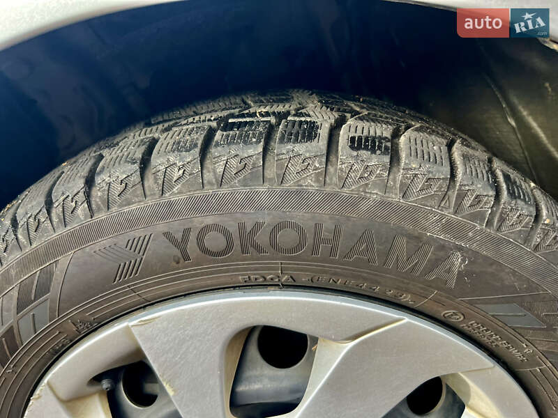 Минивэн Toyota Sienta 2018 в Белой Церкви