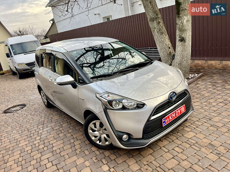 Минивэн Toyota Sienta 2018 в Белой Церкви