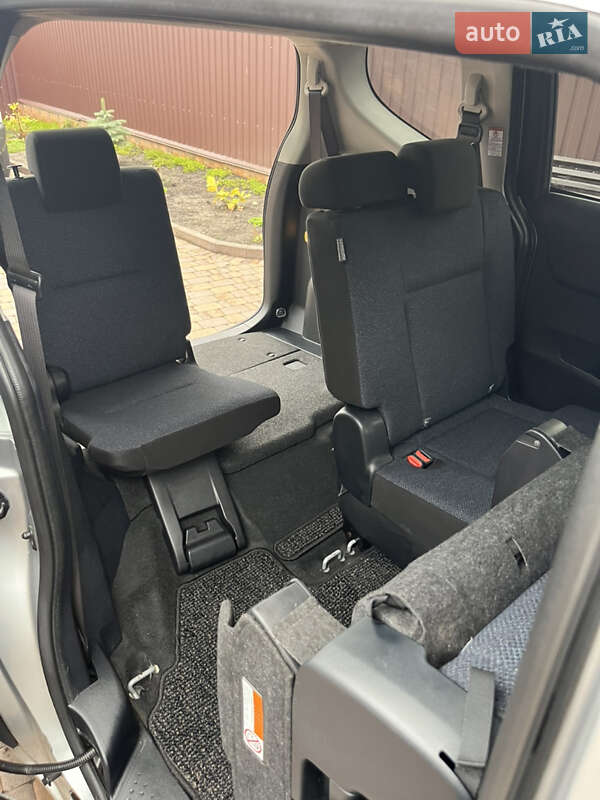 Минивэн Toyota Sienta 2018 в Белой Церкви