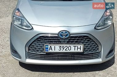 Мінівен Toyota Sienta 2019 в Южноукраїнську