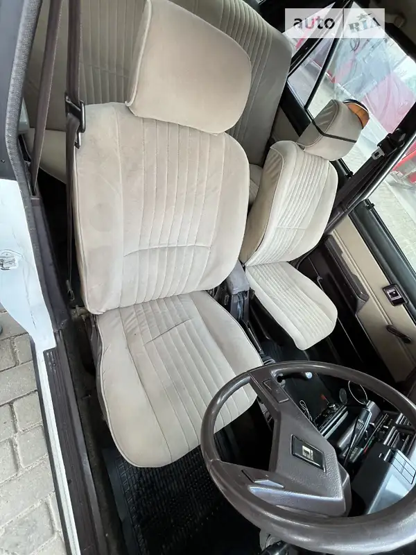 Toyota Sprinter 1986