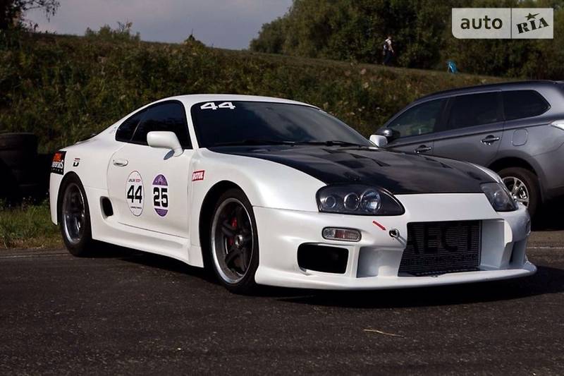 Купе Toyota Supra 1994 в 