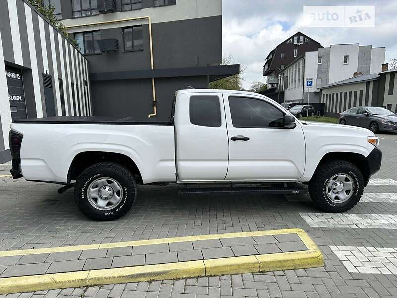 Пикап Toyota Tacoma 2018 в Львове