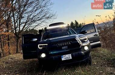 Пикап Toyota Tacoma 2018 в Хмельницком