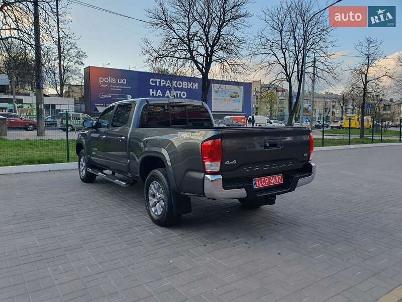 Пикап Toyota Tacoma 2017 в Киеве