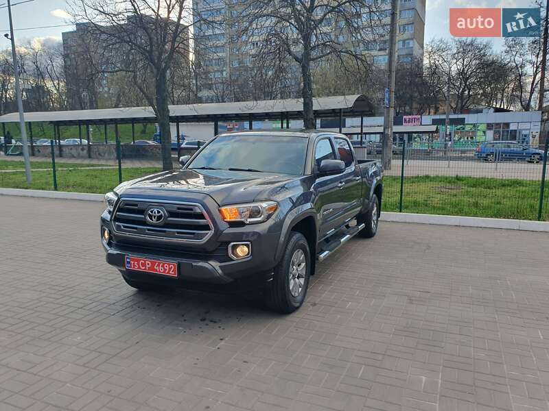 Пикап Toyota Tacoma 2017 в Киеве