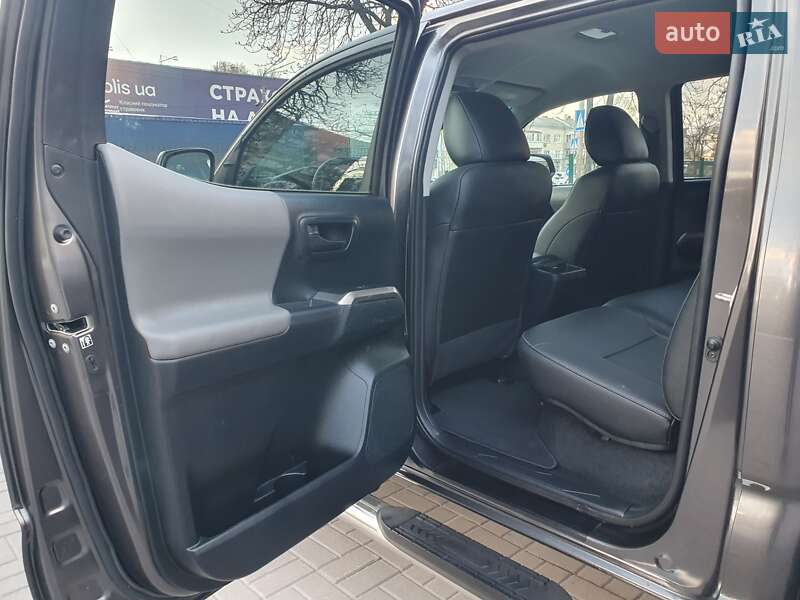 Пикап Toyota Tacoma 2017 в Киеве