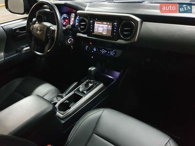 Пикап Toyota Tacoma 2017 в Киеве
