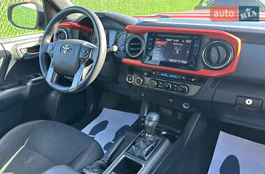 Пикап Toyota Tacoma 2015 в 
