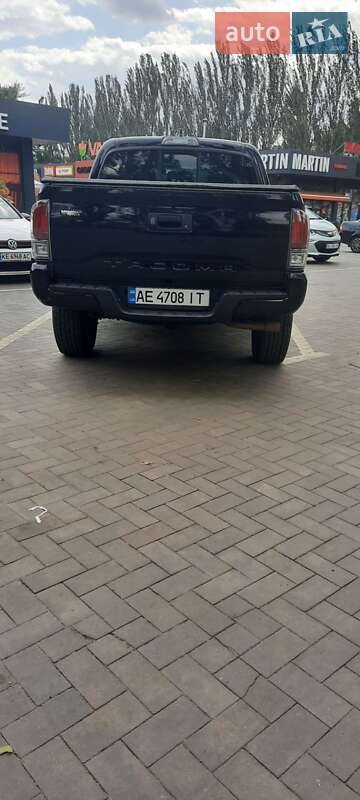 Пікап Toyota Tacoma 2017 в Кривому Розі