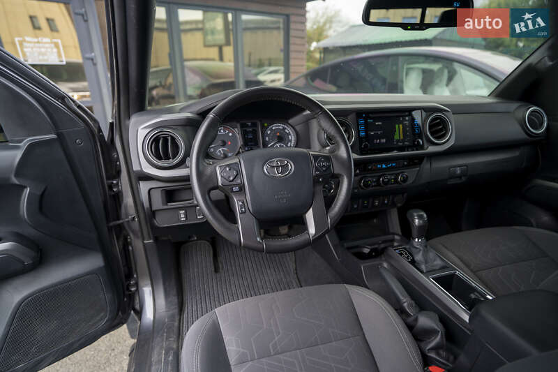 Пикап Toyota Tacoma 2016 в Киеве