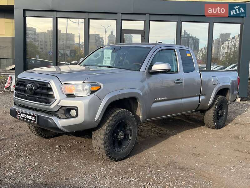 Пикап Toyota Tacoma 2018 в Киеве фото 3 Пикап Toyota Tacoma 2018 в Киеве