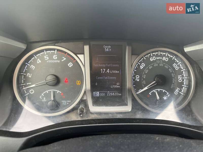 Пикап Toyota Tacoma 2018 в Киеве фото 18 Пикап Toyota Tacoma 2018 в Киеве