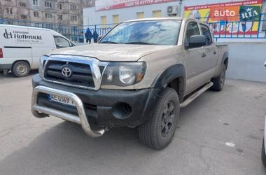 Пікап Toyota Tacoma 2005 в Лозовій