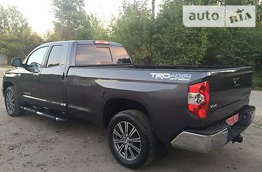 Пикап Toyota Tundra 2015 в Львове