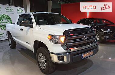 Пикап Toyota Tundra 2014 в Киеве