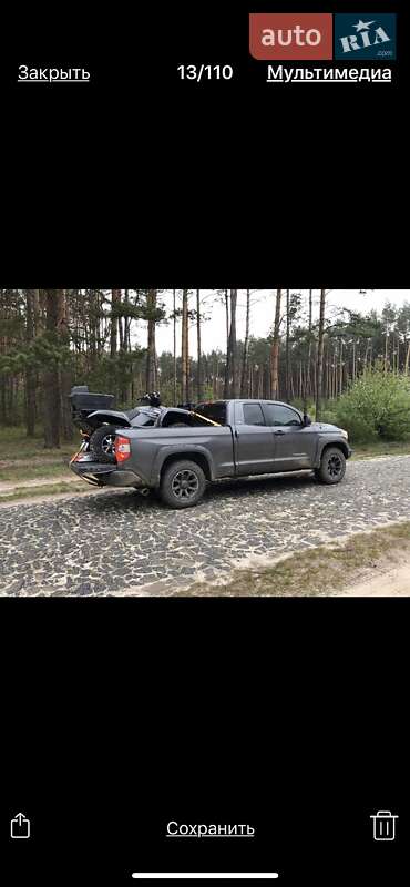 Пикап Toyota Tundra 2017 в Мостиске