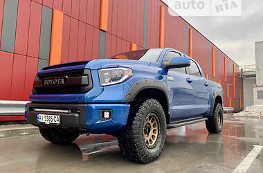 Пікап Toyota Tundra 2015 в Києві