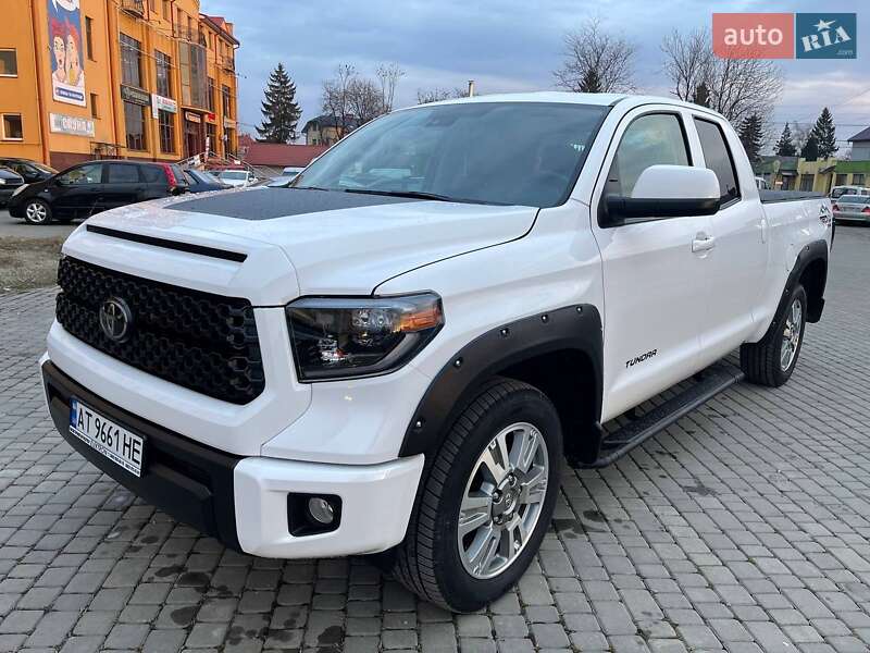 Пікап Toyota Tundra 2018 в Коломиї