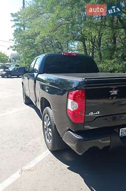 Пикап Toyota Tundra 2018 в 