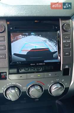 Пикап Toyota Tundra 2018 в 