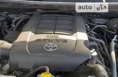 Пикап Toyota Tundra 2016 в Умани