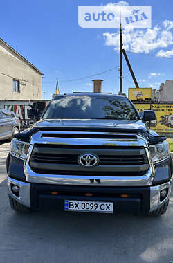 Пікап Toyota Tundra 2014 в Волочиську