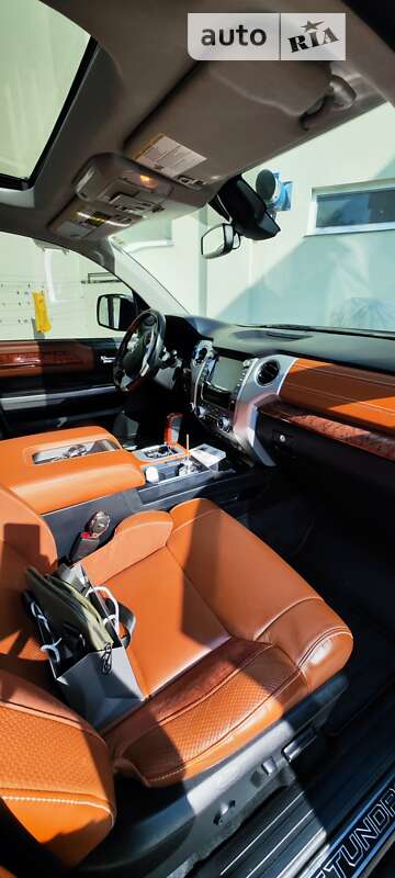 Пикап Toyota Tundra 2019 в Львове