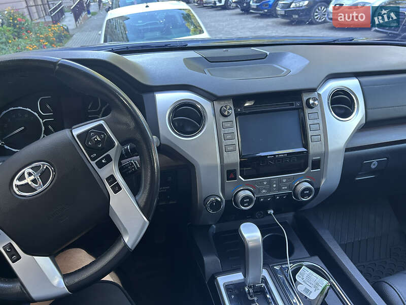 Пікап Toyota Tundra 2019 в Львові