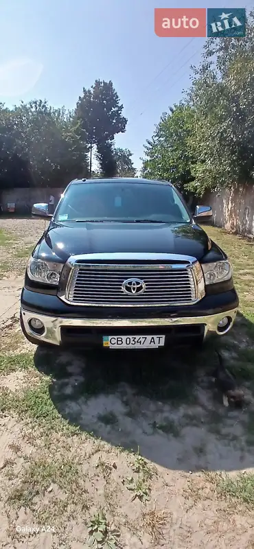 Toyota Tundra 2010
