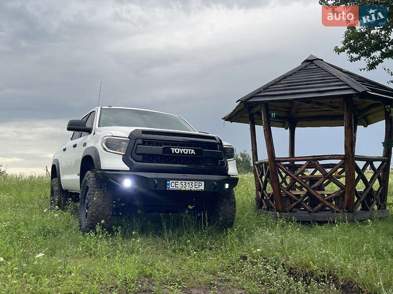 Пікап Toyota Tundra 2018 в Луцьку