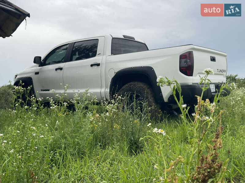 Пікап Toyota Tundra 2018 в Луцьку