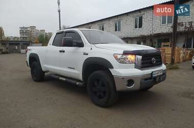 Пікап Toyota Tundra 2007 в Києві