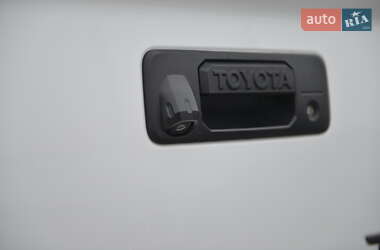 Пикап Toyota Tundra 2014 в 