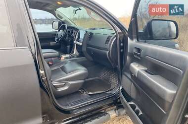 Пикап Toyota Tundra 2011 в 